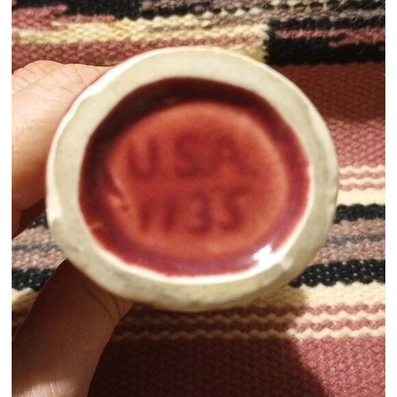 Shawnee Vintage Small Pottery Bud Vase Burgundy USA 1135 Window Decor - Picture 4 of 8